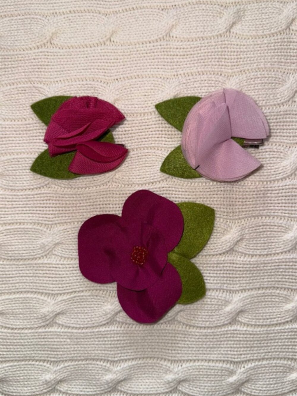 Lot of 3 Joyfolie Floral Flower Hair clips